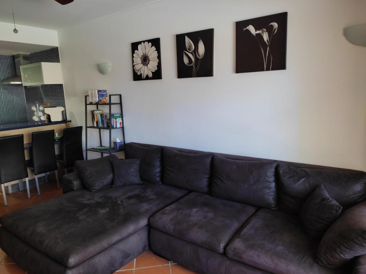 1b Terrace B - Casas & Papeis * Armação de Pêra