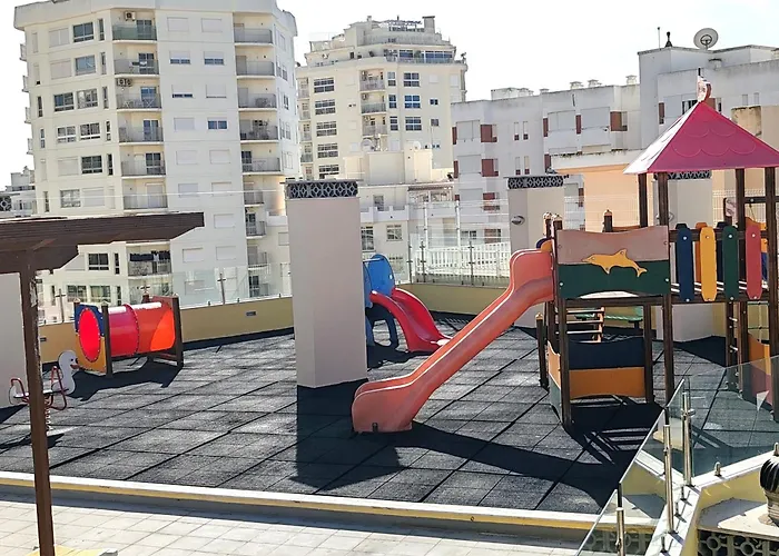 1B Terrace B - Casas & Papeis